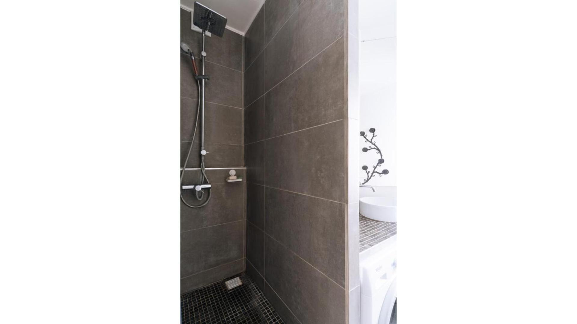 Charming & 1bd Near Montmartre Appartamento Parigi