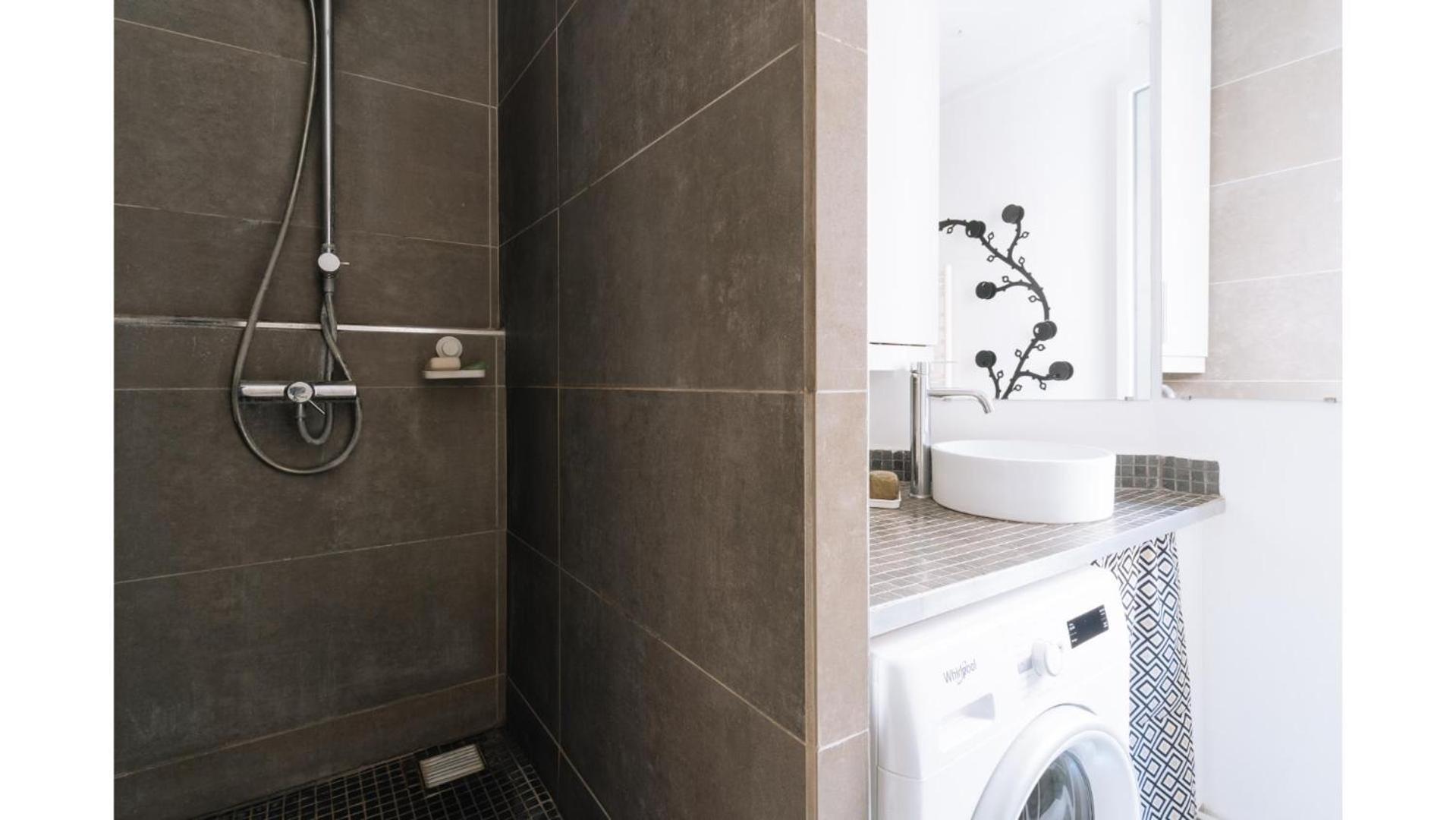 Charming & 1bd Near Montmartre Appartamento *